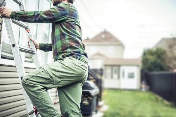 Affordable siding repair and maintenance services in Clovis, CA
